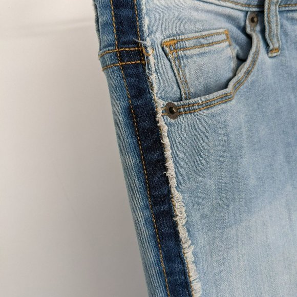 Universal Thread High Rise Skinny Crop Jeans 4 27 R Light Wash Fringe Trim Denim - Picture 9 of 13